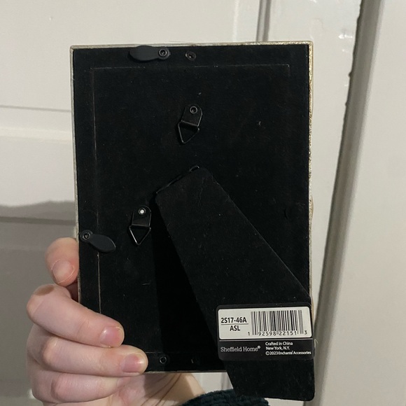 4x6 Picture Frame - Picture 2 of 3